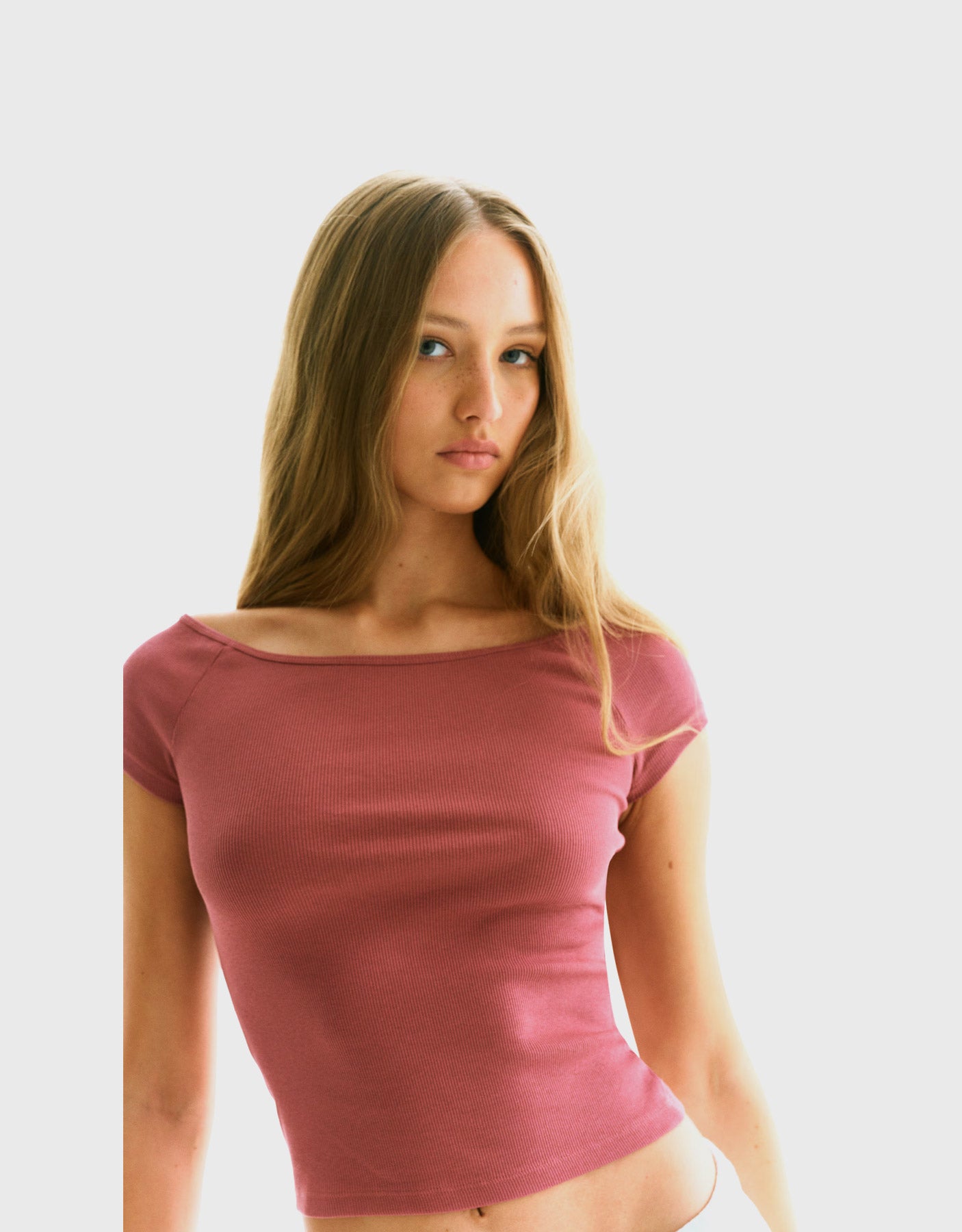 Off-the-shoulder top ribbed top